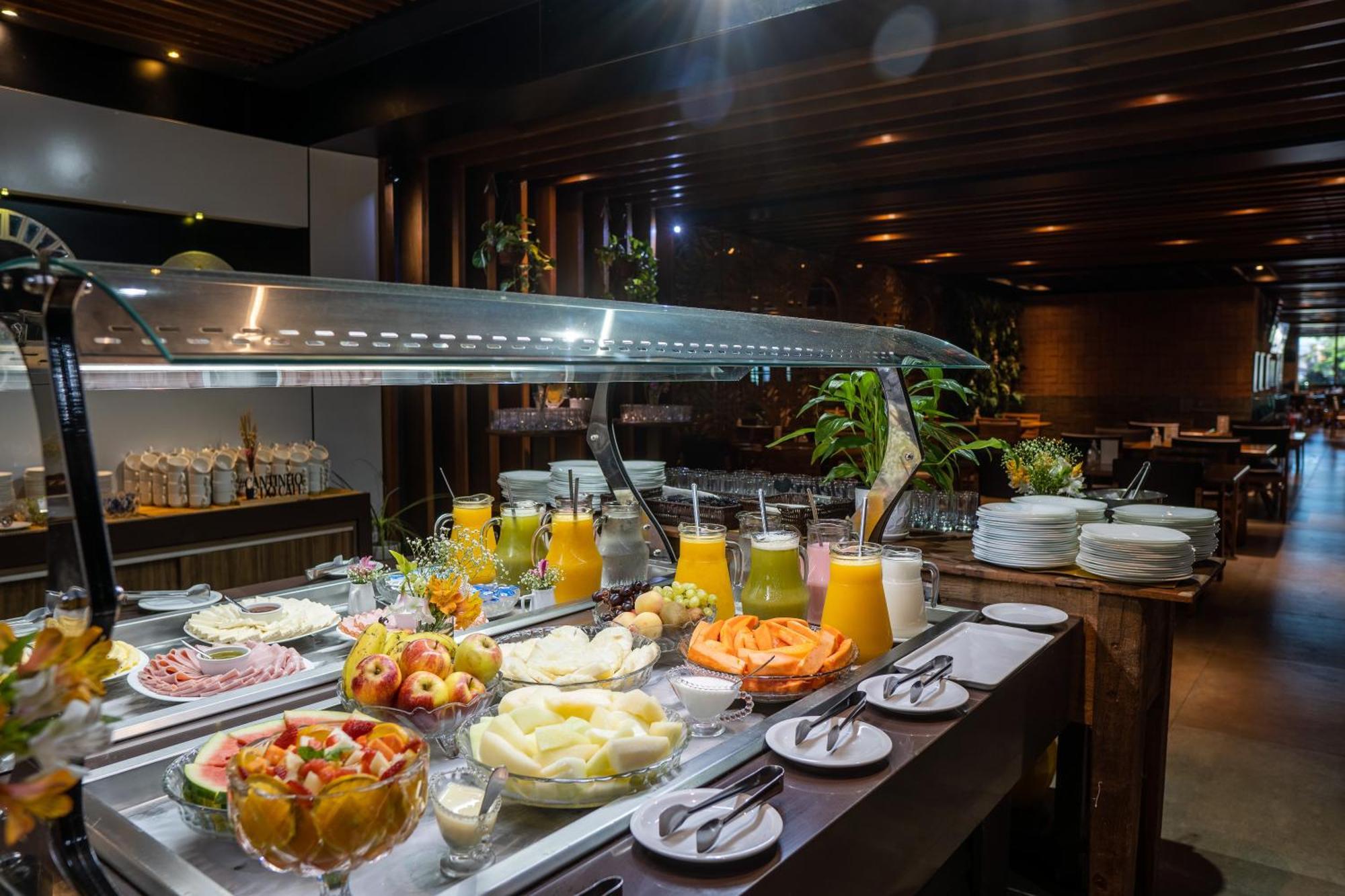 Paradiso Corporate 4*